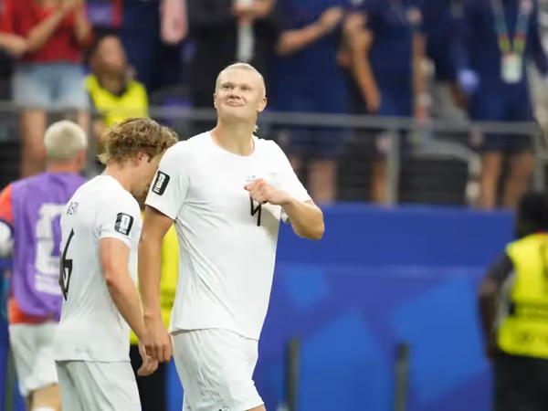 🇨🇮 WKS - Norwegia 🇳🇴: Erling Haaland ucisza "Słonie"! Norwegia melduje się w 1/8 finału i rzuca rękawicę Brazylii