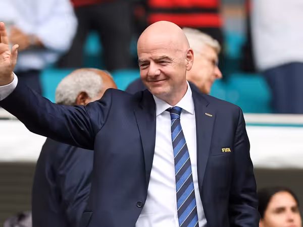 PIŁKA NOŻNA PRZEMÓWIŁA: CZAS, BY GIANNI INFANTINO ODSZEDŁ !